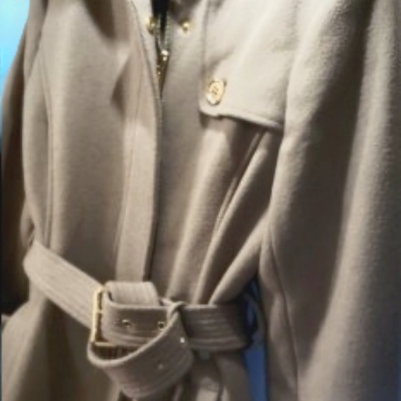 XS- Michael Kors Wool Blend Coat. Used in great condition - Picture 6 of 6